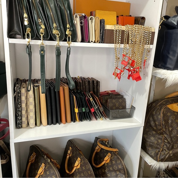 300 🚨 Mamsheee mentioned you!!! Join the live!! - Picture 2 of 8